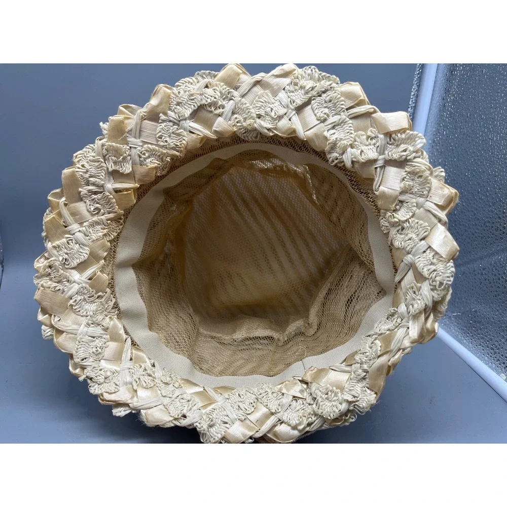 Vintage Cloche hat Cream Straw gathered‎ fabric velvet ribbon 21 inches